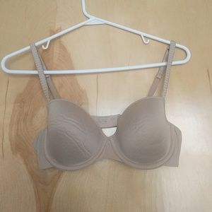 Third love nude tshirt bra